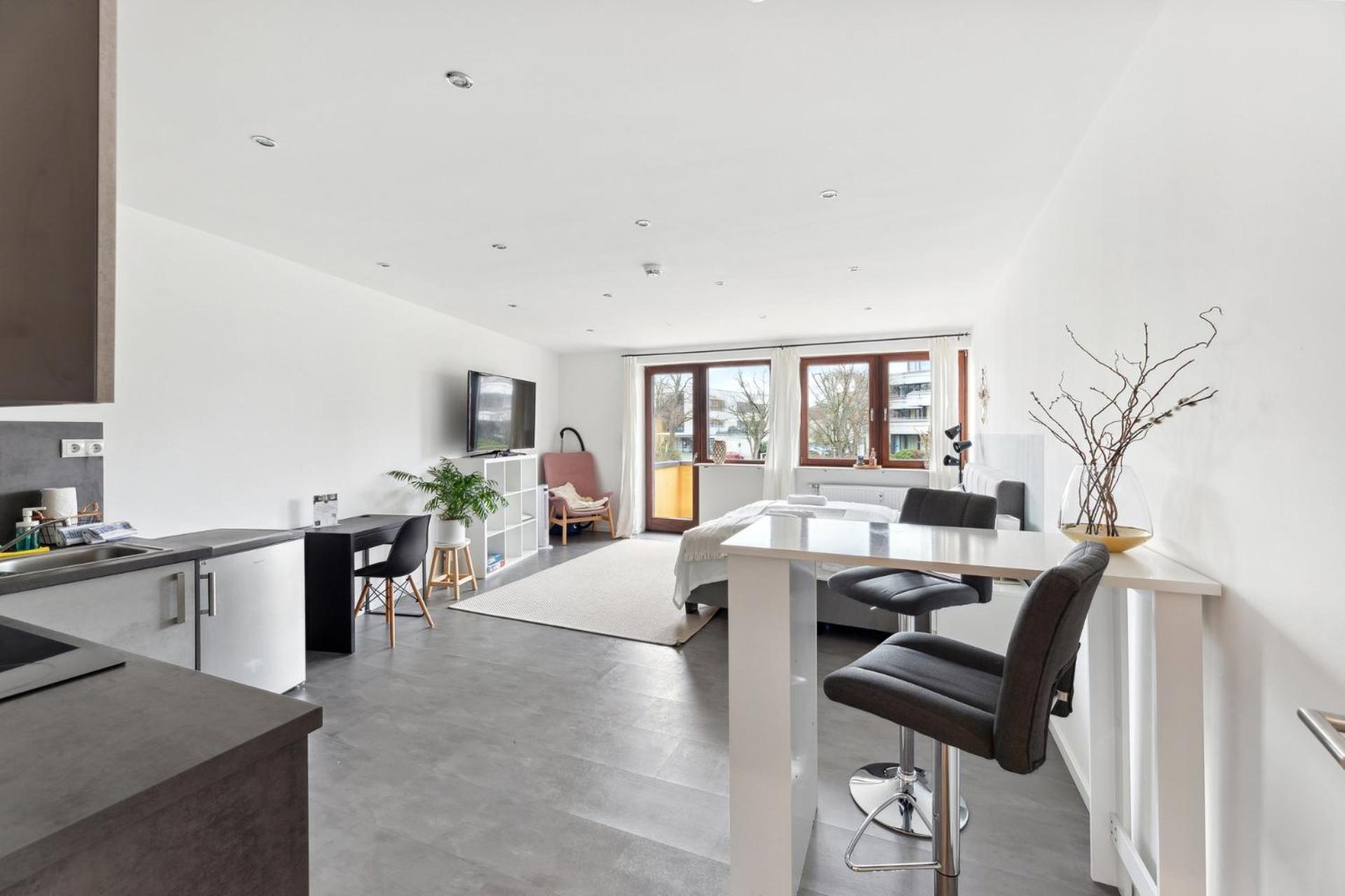 Sali Homes - Charming Studio Apartment In Heart Of Bayreuth With Balcony Екстер'єр фото